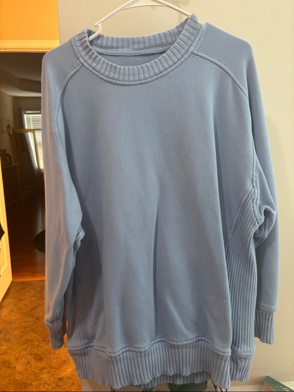 aerie Women’s Pastel Blue Ribbed Crewneck Sweatshirt